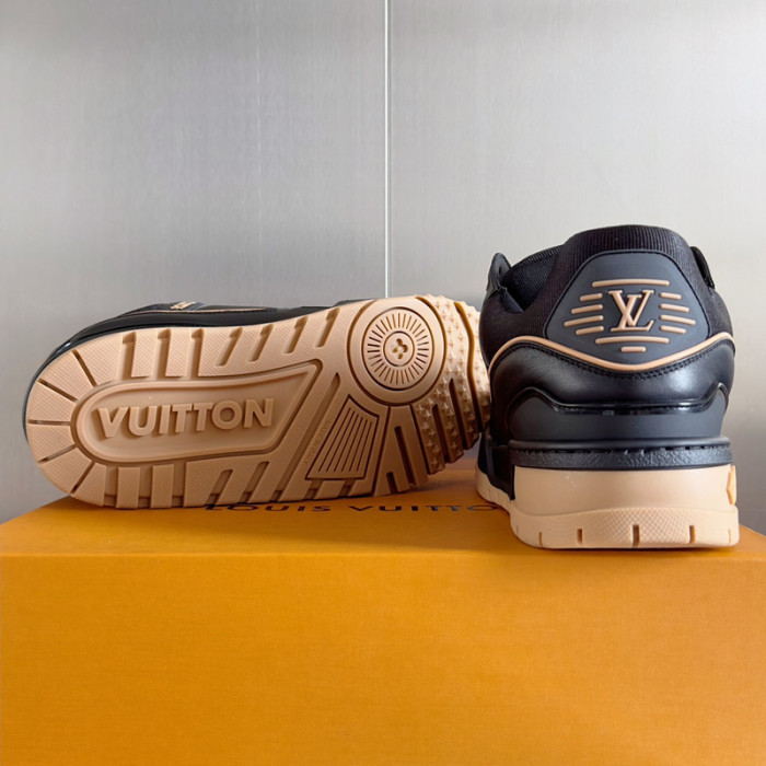 LUSV SNEAKERS