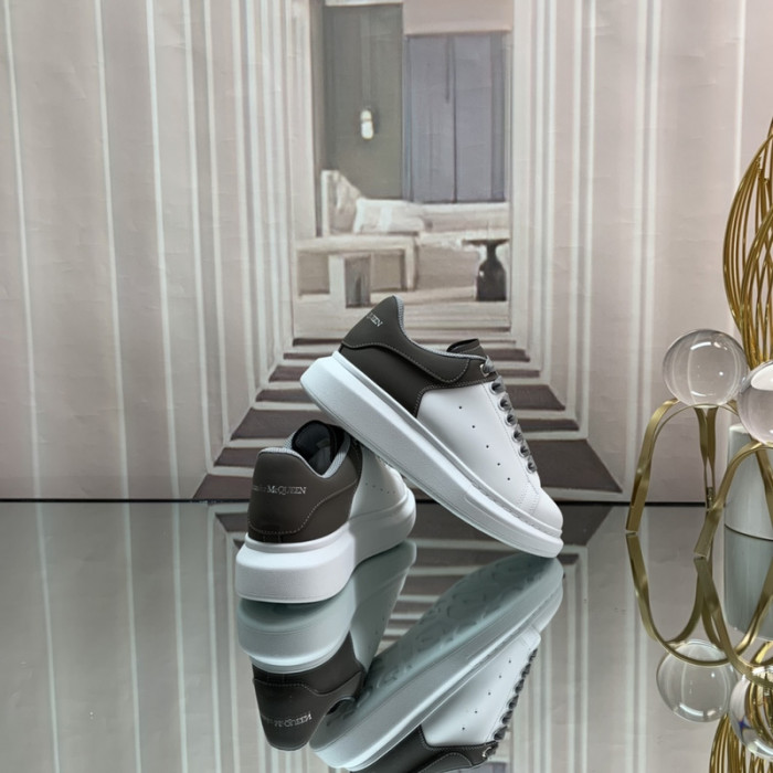 ALEXMQ Sneakers