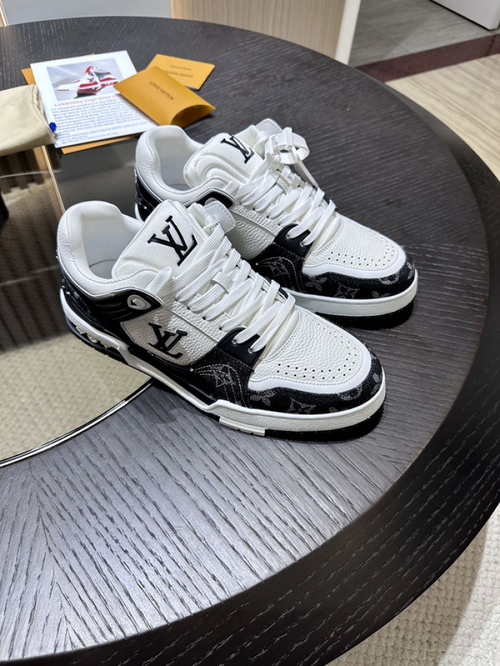LUSV SNEAKERS