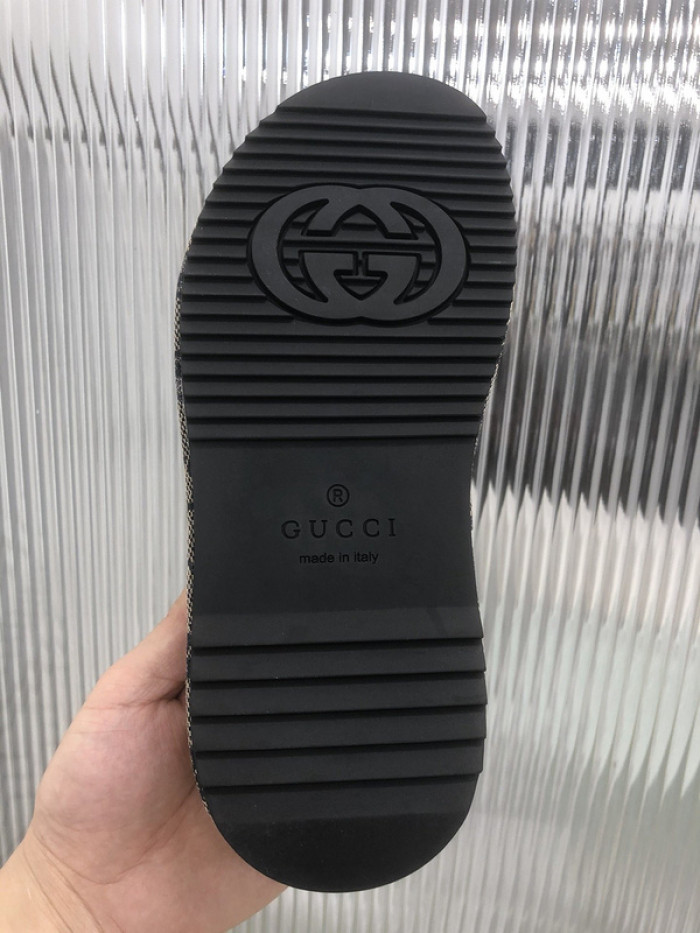GCI GG Slide Sandal