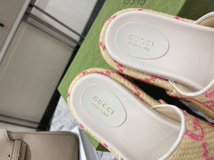 GCI GG Slide Sandal
