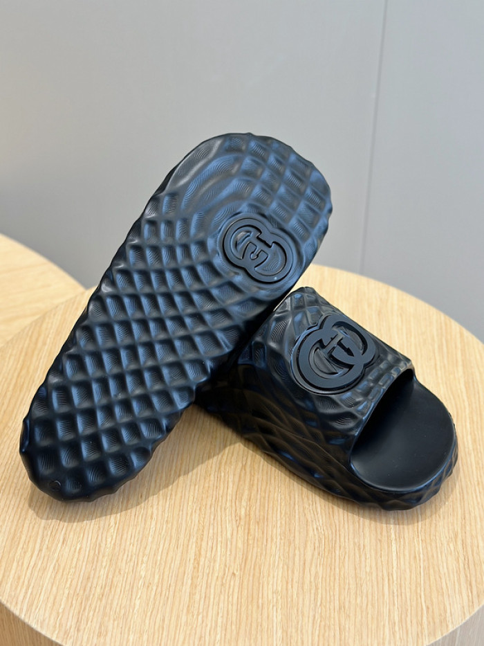 GCI GG Slide Sandal