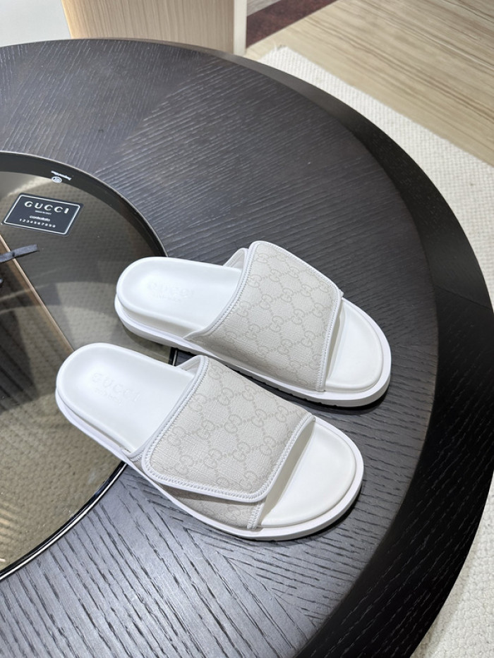 GCI GG Slide Sandal