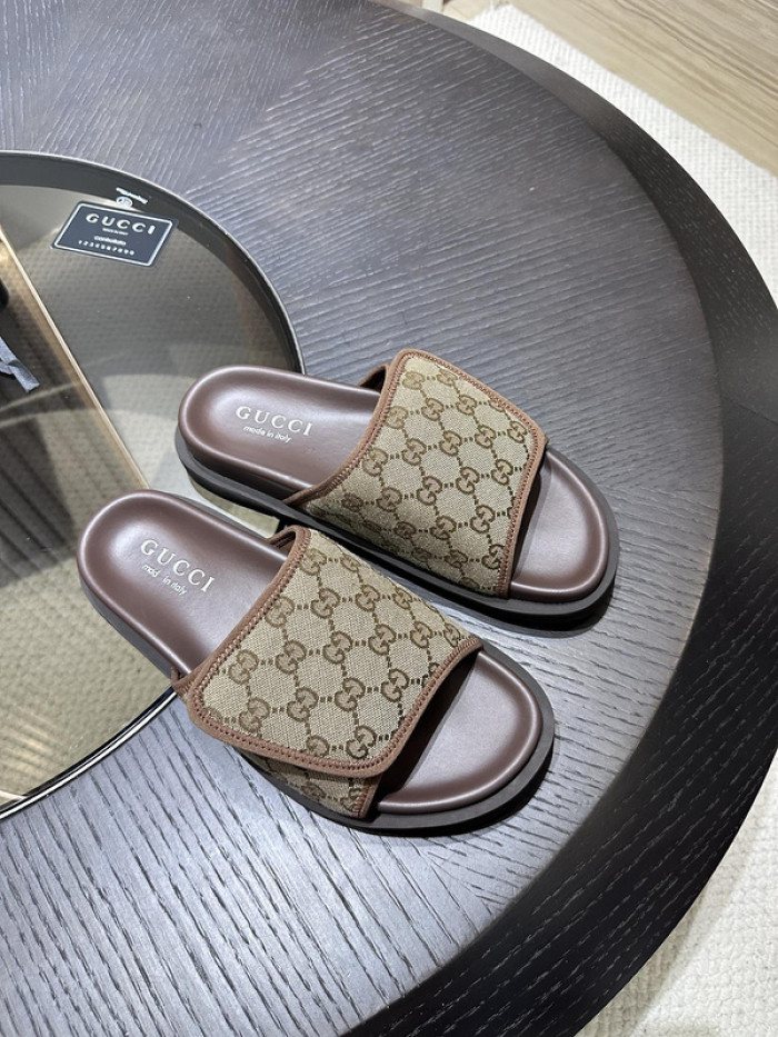 GCI GG Slide Sandal