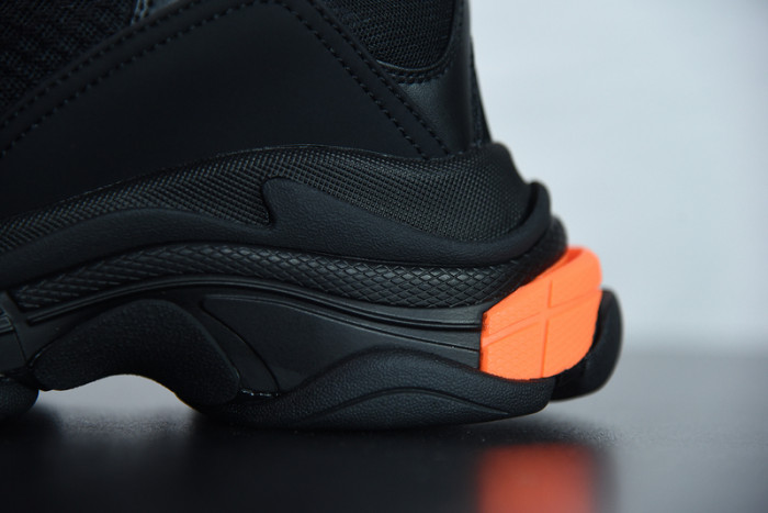 BALCIA Triple S Sneaker