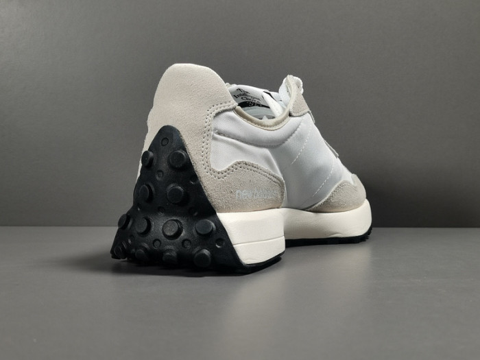 New Balance 327 Sea Salt Black MS327FE