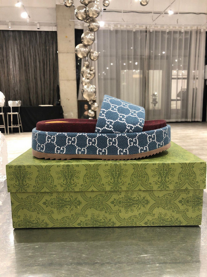 GCI GG Slide Sandal