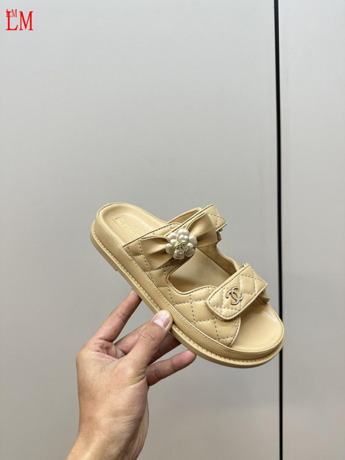 CN Slide Sandal