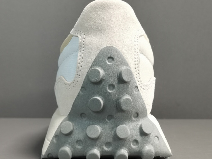 New Balance Noritake x 327 