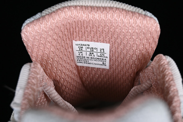 (wmns) As*ic*s gel-kahana 8 shoes white/pink 1012a978-102