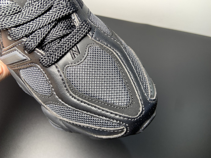 New Balance 9060 Triple Black Leather U9060NRI