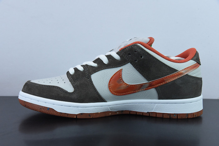 Crushed DC x Nike SB Dunk Low DH7782-001