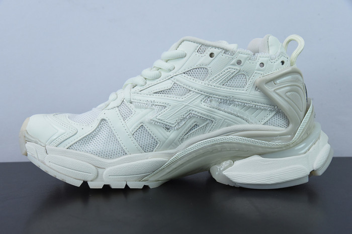 BALCIA RUNNER SNEAKER