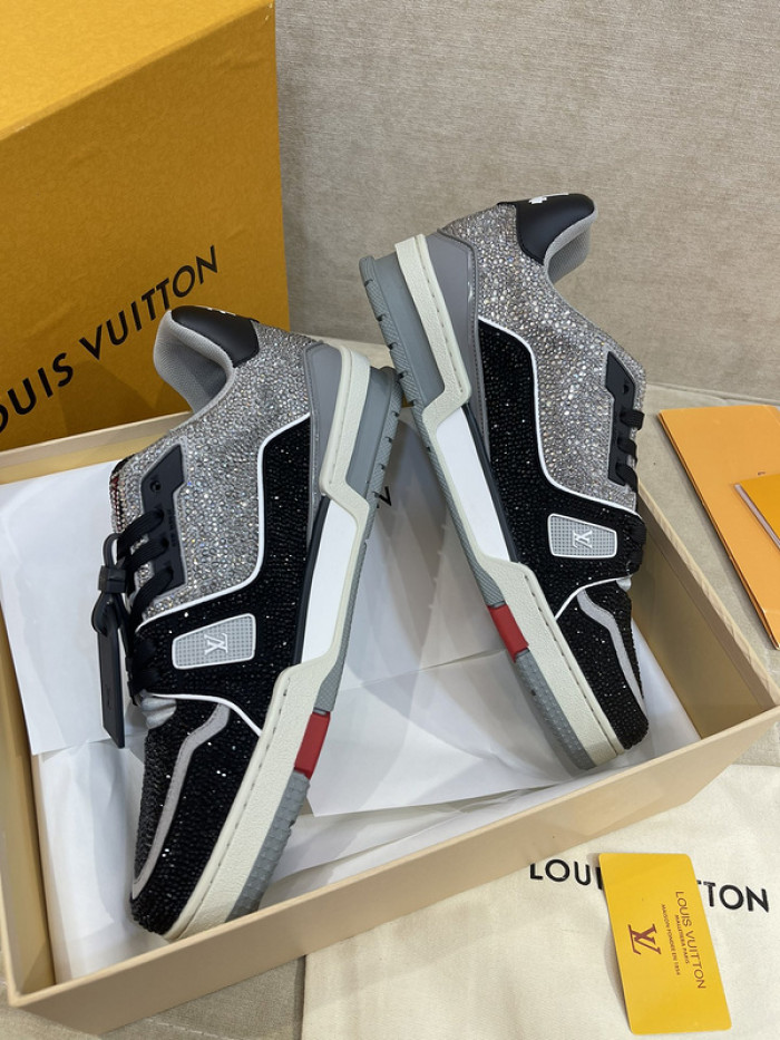 LUSV SNEAKERS