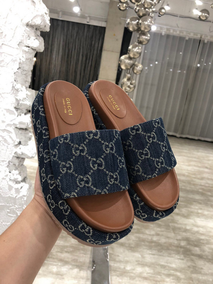 GCI GG Slide Sandal