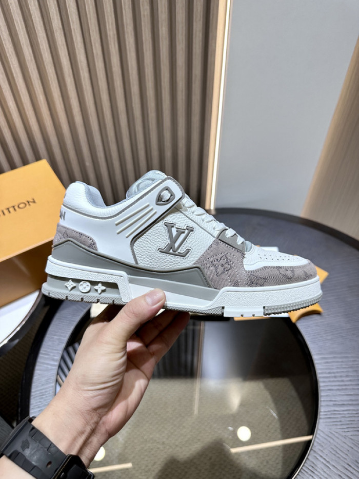 LUSV SNEAKERS