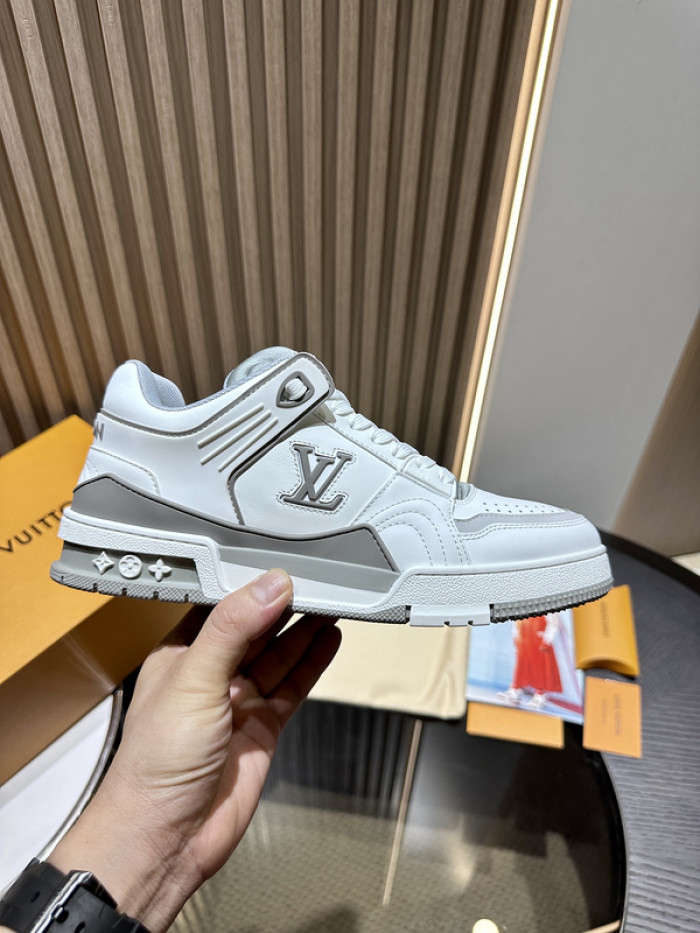 LUSV SNEAKERS