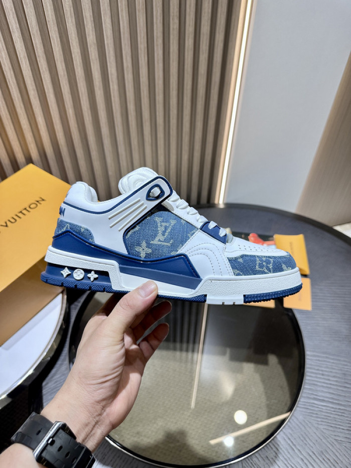 LUSV SNEAKERS