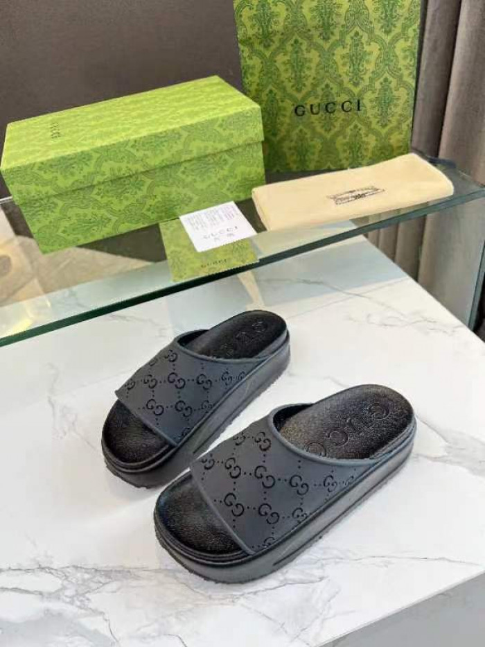 GCI GG Slide Sandal