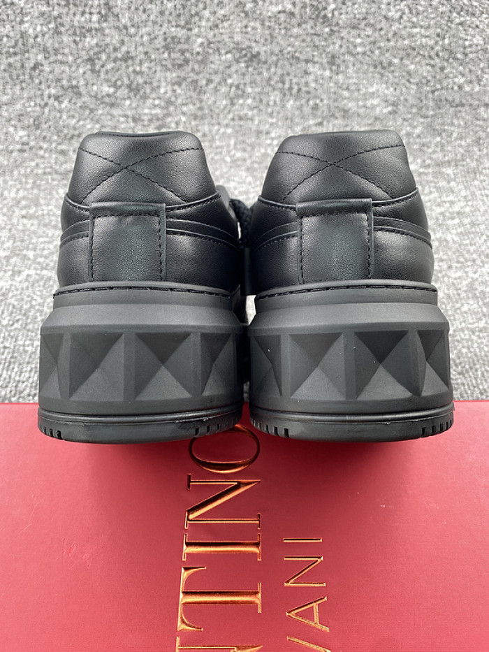 VALENTINO GARAVANI SNEAKER
