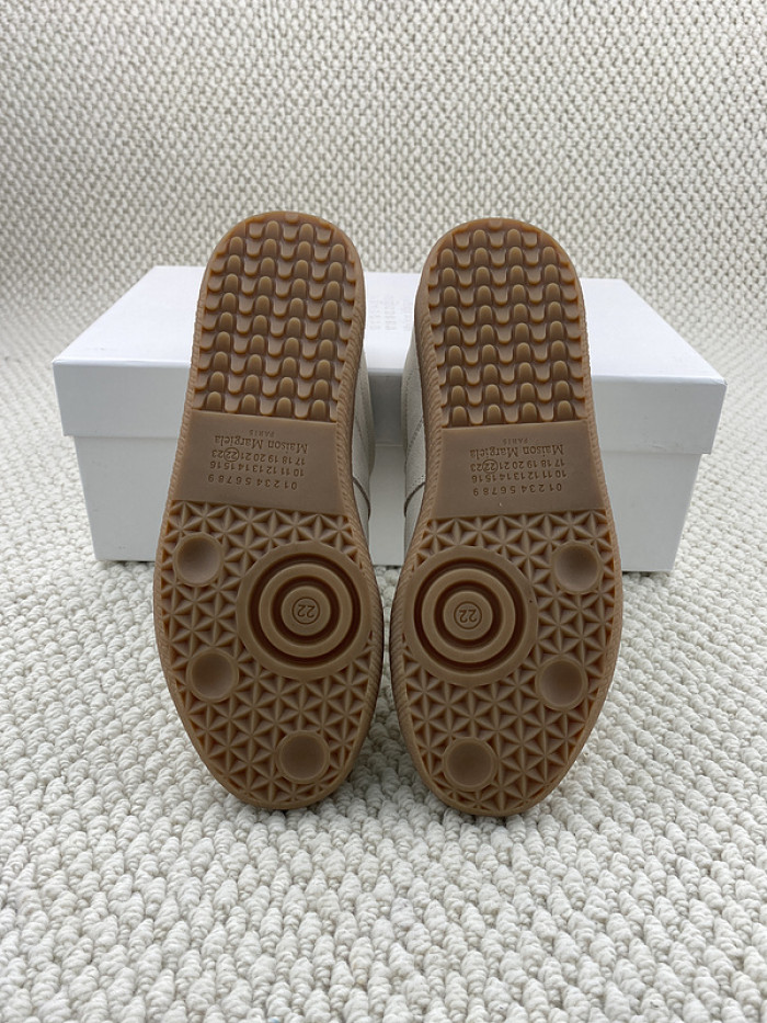 ma*s*n Ma*i*la sneaker