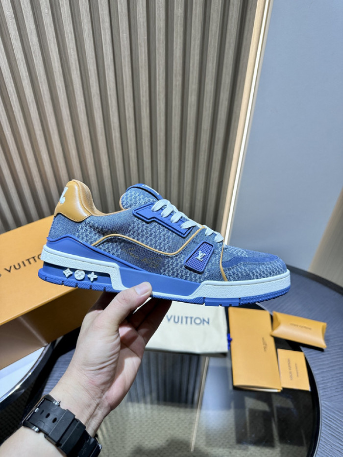 LUSV SNEAKERS