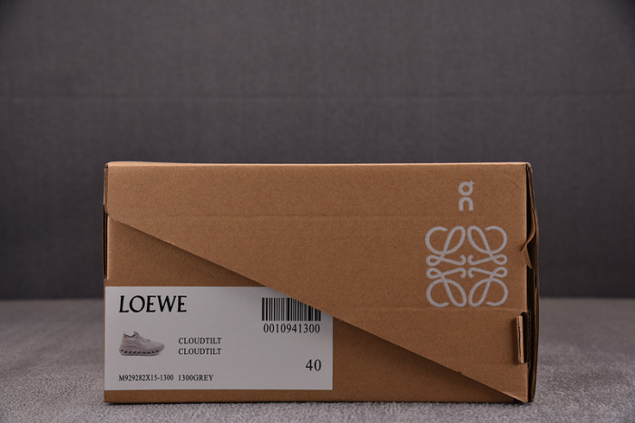LOEWE SNEAKER