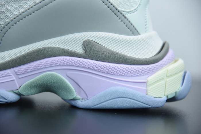 BALCIA Triple S Sneaker