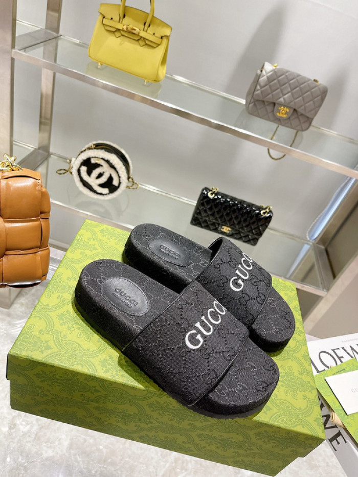 GCI GG Slide Sandal