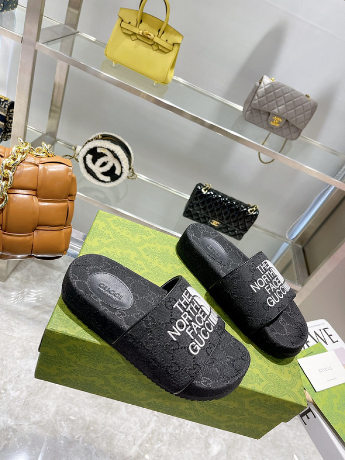 GCI GG Slide Sandal