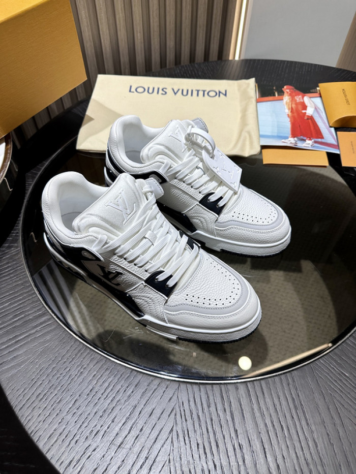 LUSV SNEAKERS