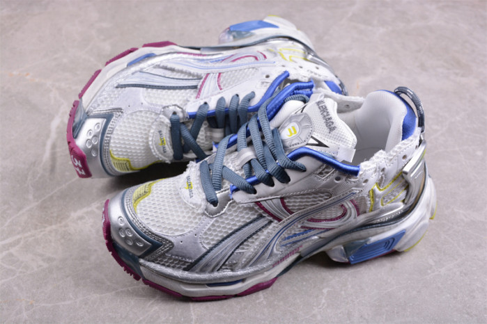 BALCIA RUNNER SNEAKER