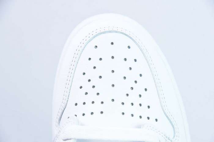 Air Jordan 1 Retro Low OG 