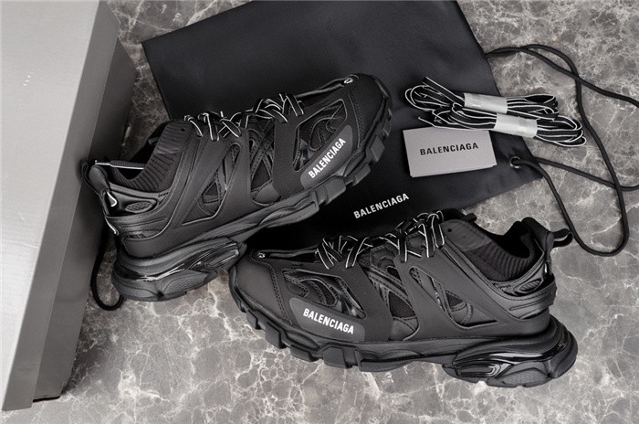 BALCIA Track SNEAKER