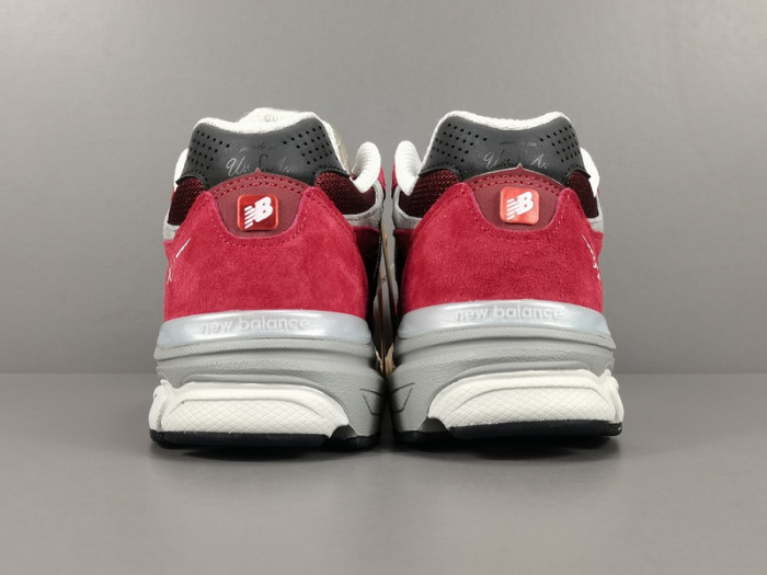 New Balance 990 V3 ＂Teddy Made＂U990TF3