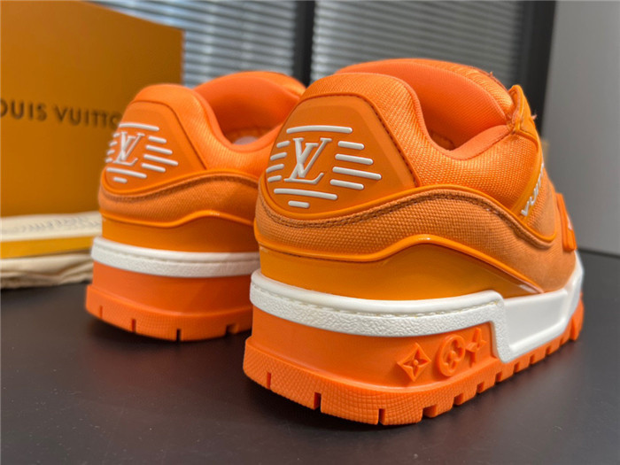 LUSV SNEAKERS