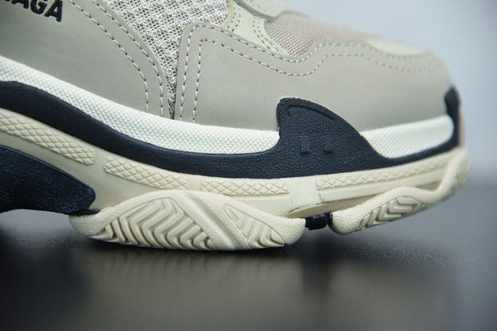 BALCIA Triple S Sneaker