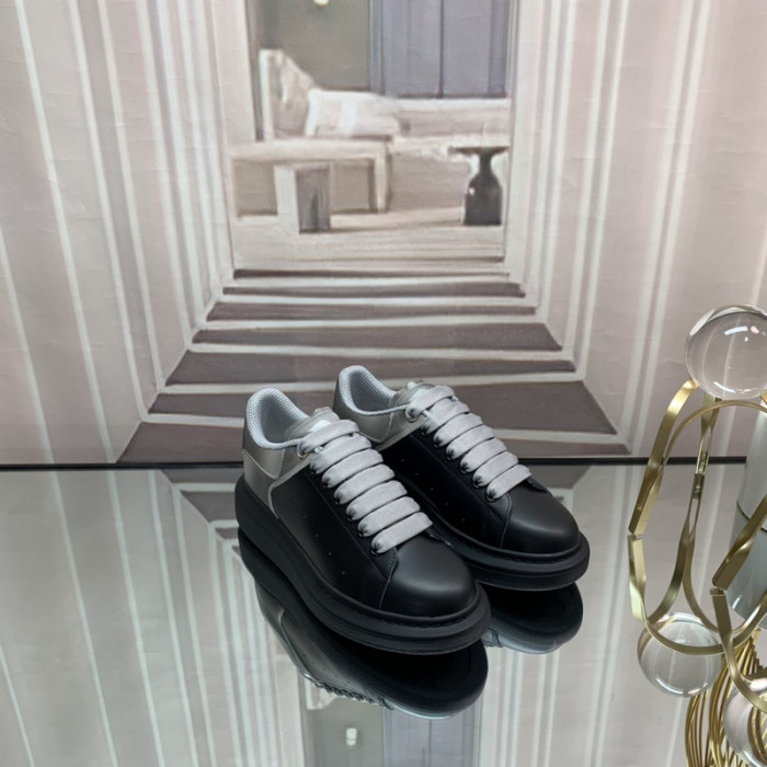 ALEXMQ Sneakers