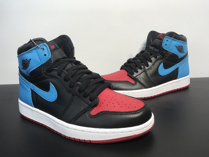 AIR JORDAN 1 HIGH WMNS UNC CHICAGO CD0461-046