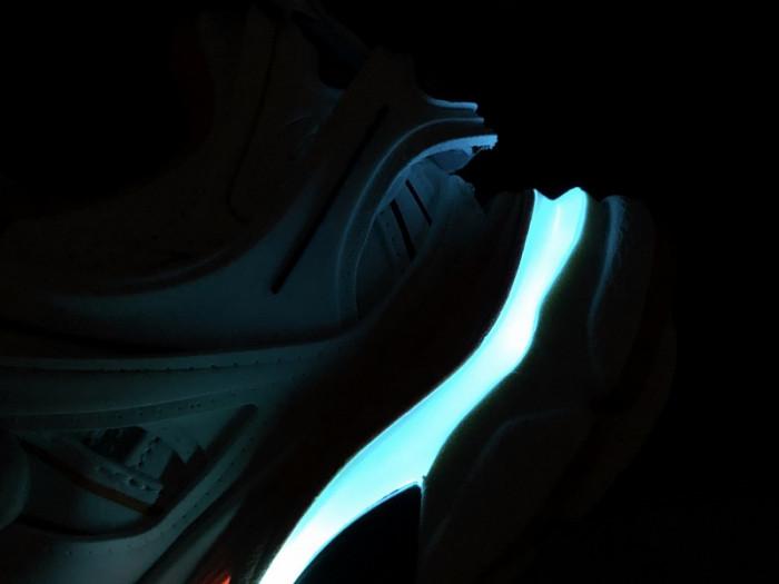 BALCIA Track SNEAKER (LED)
