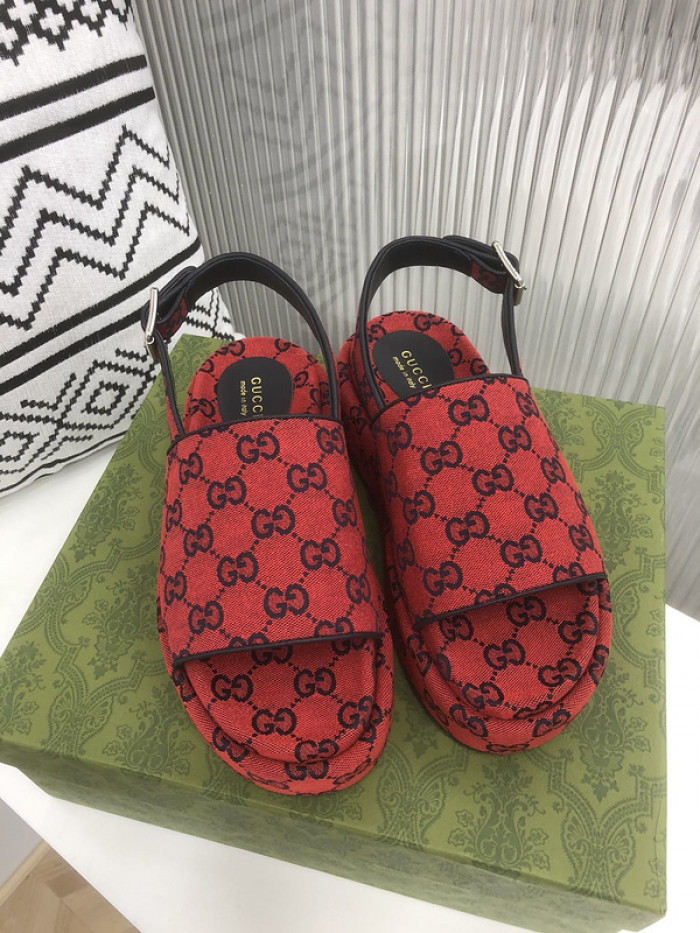 GCI GG Slide Sandal