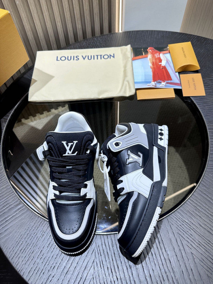 LUSV SNEAKERS