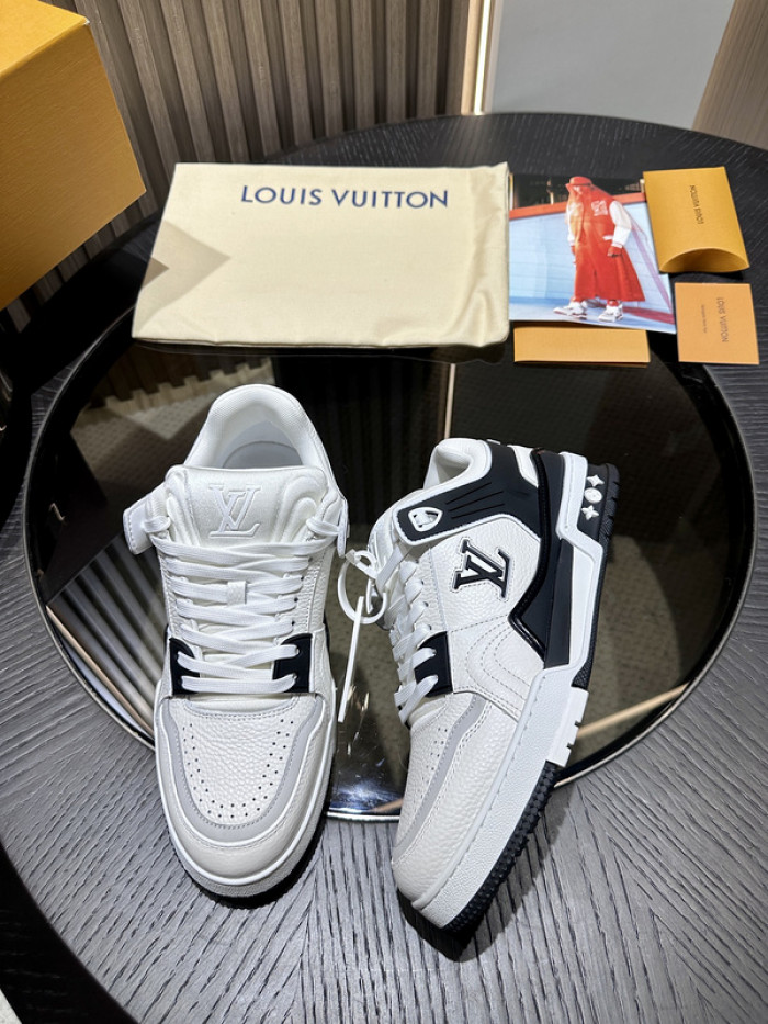 LUSV SNEAKERS