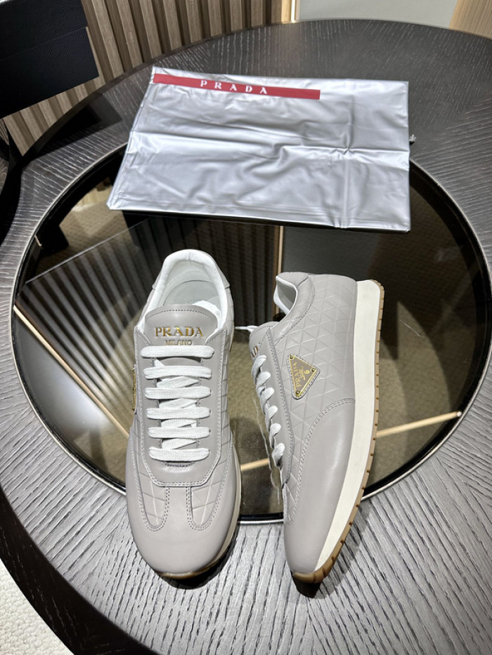 PRDA Sneaker