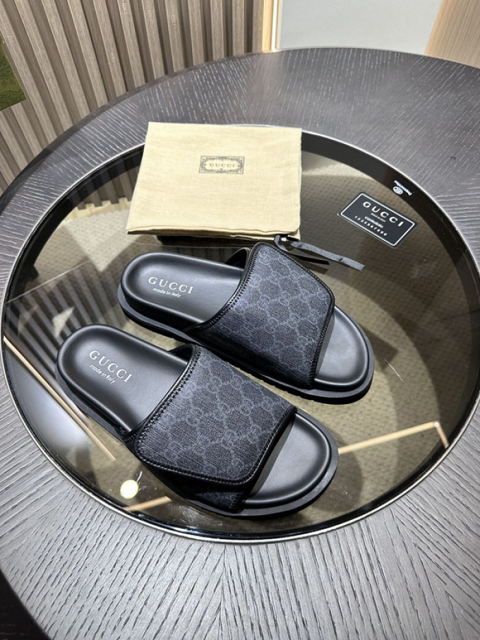 GCI GG Slide Sandal