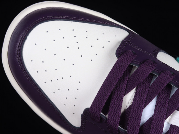Nike Dunk Low Chenille Grand Purple DQ7683-100