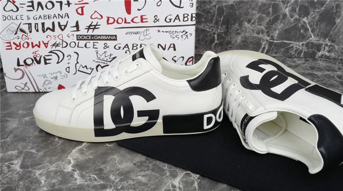DG SNEAKER