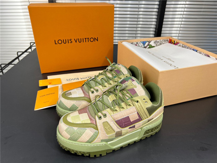 LUSV SNEAKERS