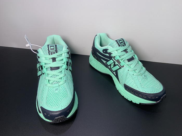 size? x New Balance 1906R "Green/Black" M1906RSB