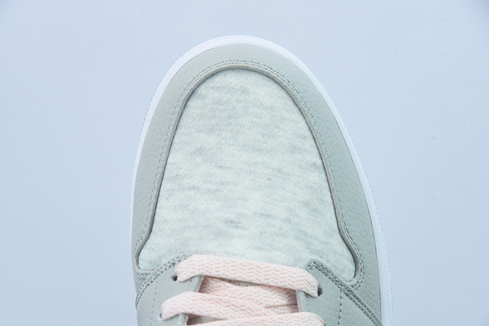 (WMNS) Air Jordan 1 Low SE 